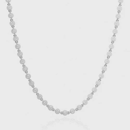 Video of sparkling diamonds on bead chain