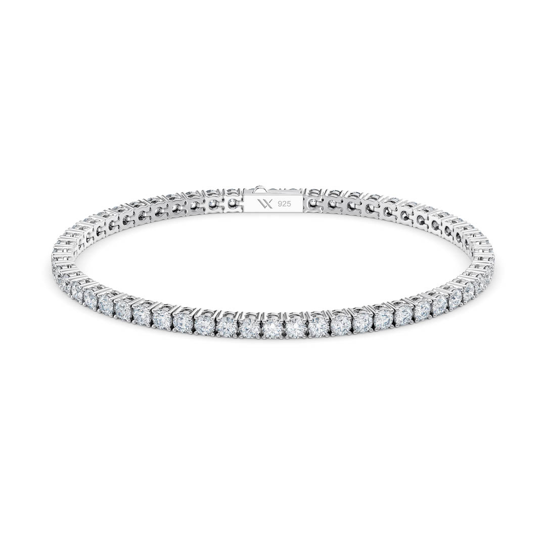 Diamond Tennis bracelet made of 925 silver on a white background